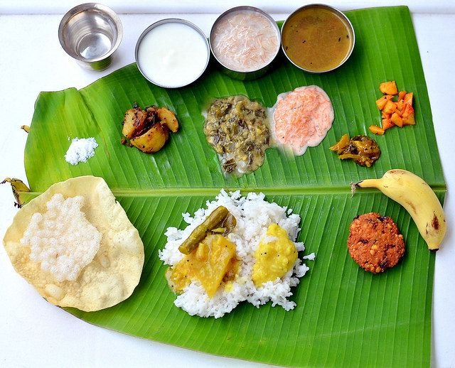 South Indian Full Meals _ Lunch Menu For Guests _ Thalai Vazhai Ilai Virundhu